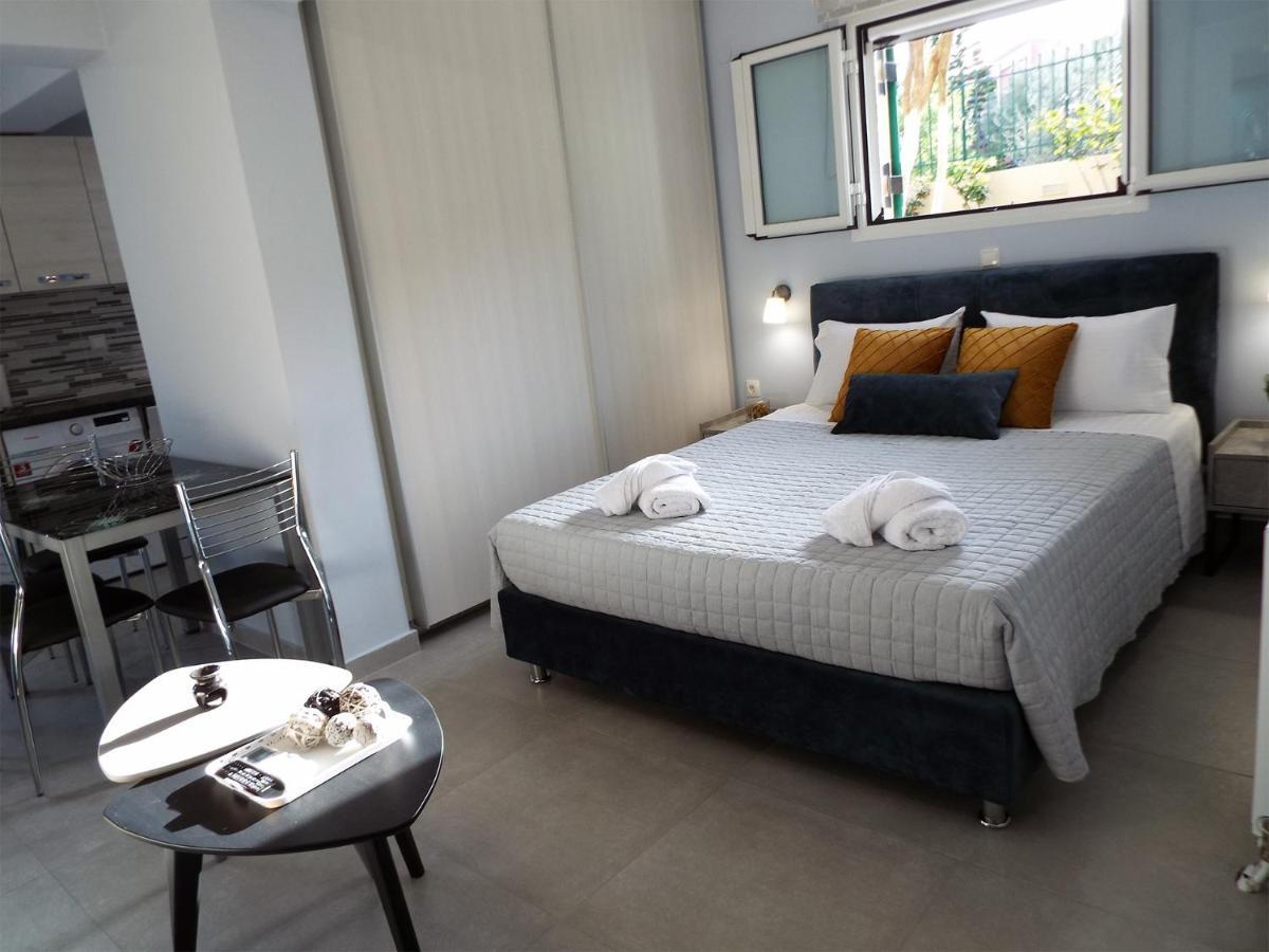 Strelitzia Apartments Karavados ภายนอก รูปภาพ